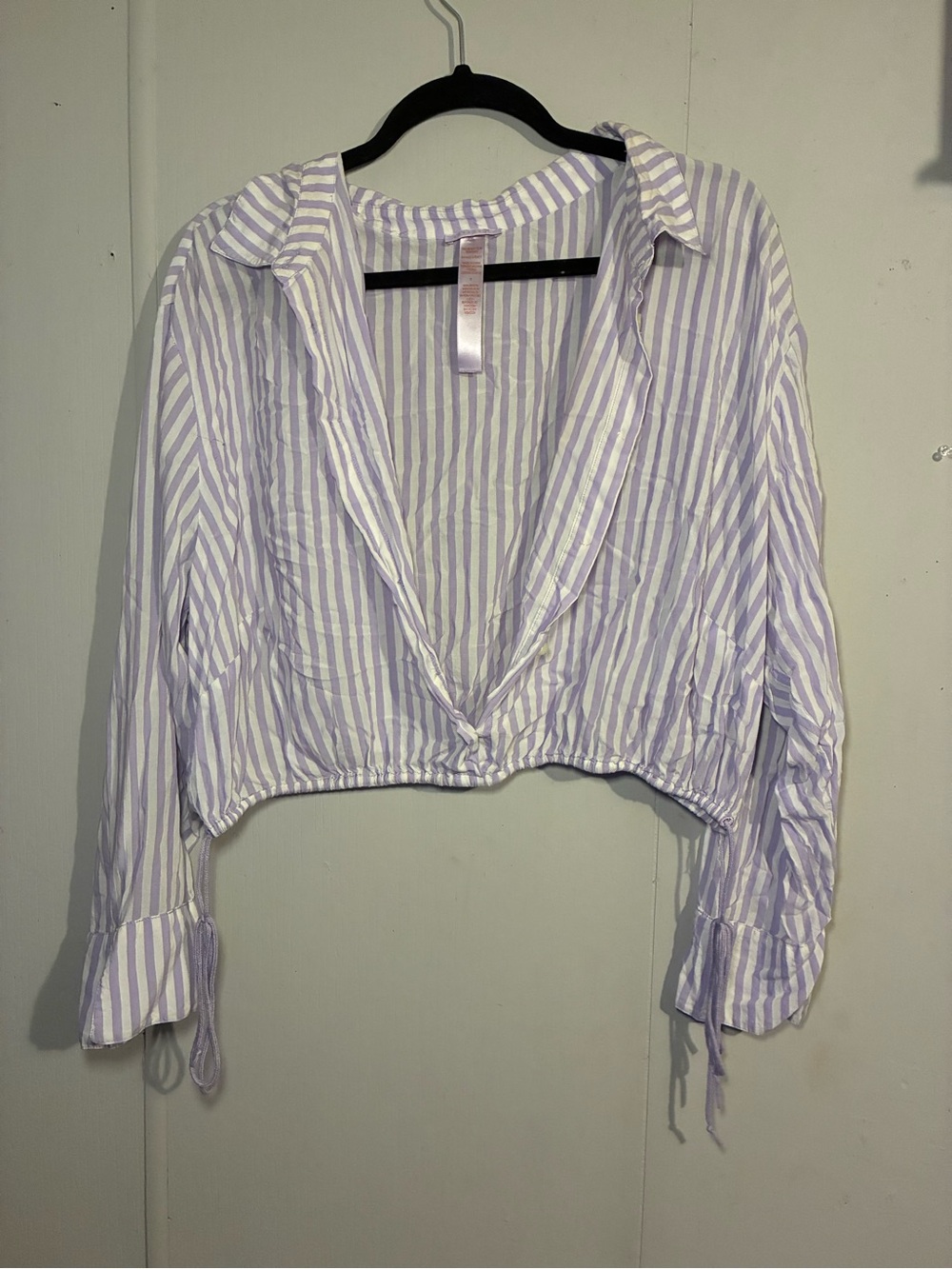 Savage X Fenty Lavender and White Striped Cropped Button-Down